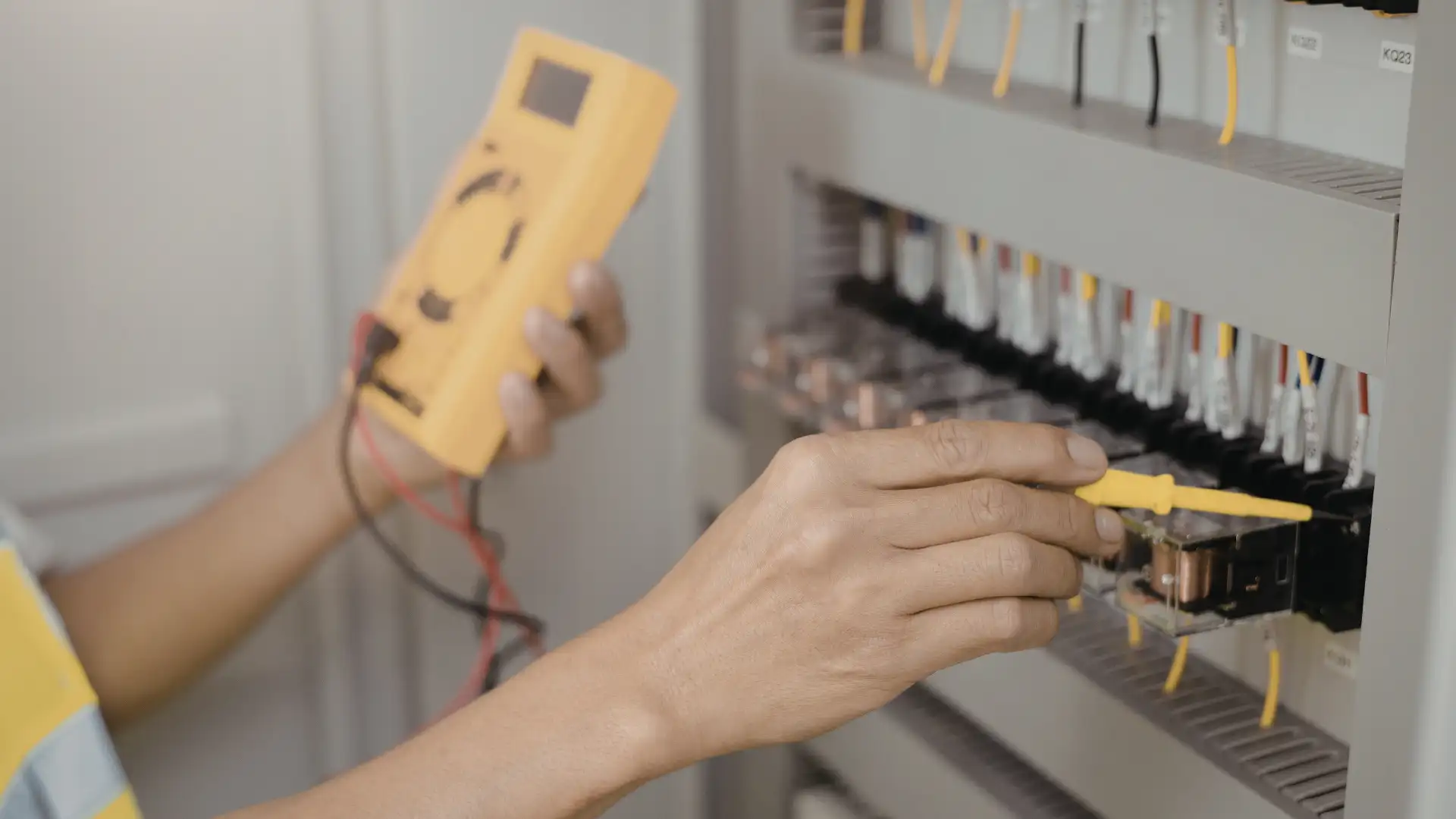 When to Upgrade Your Electrical Panel_ Safety & Efficiency Tips Image raw